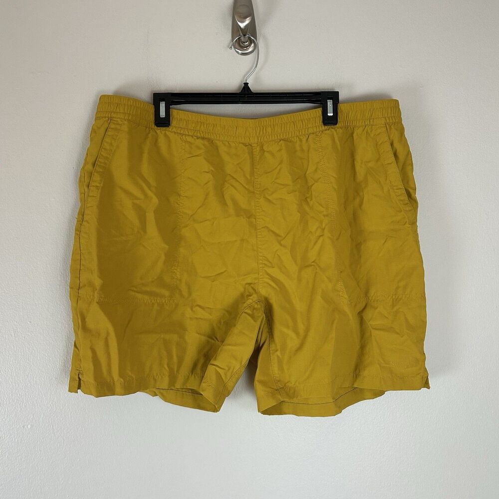The North Face 2XL Men’s Shorts Yellow Hiking Cargo Adventure Pull On Mustard